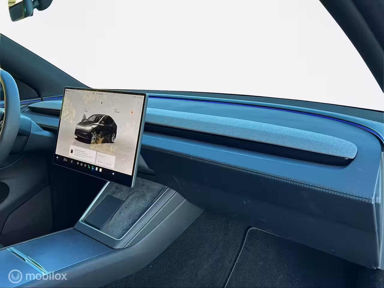 Tesla Model Y Premium Long Range Dual Motor / BTW