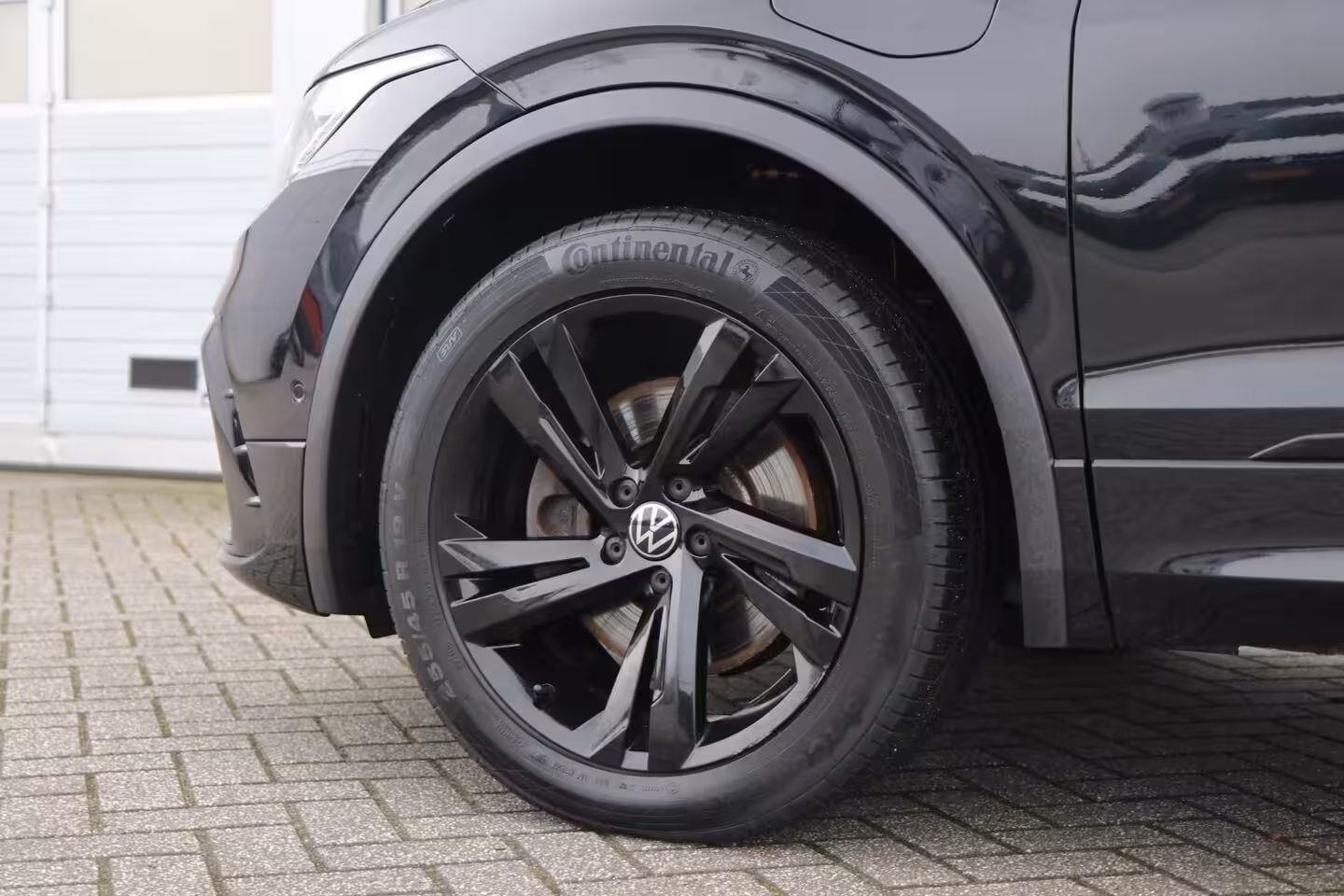 Volkswagen Tiguan 1.4 TSI 245pk eHybrid R-Line Business+ | SoH 89% | Trekhaak | 360 Camera | Stoelverwarming