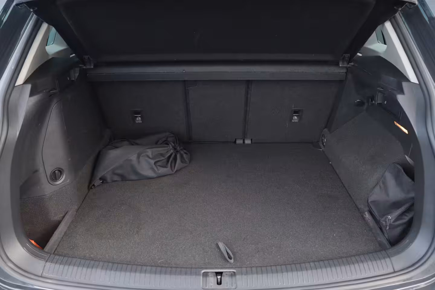 Volkswagen Tiguan 1.4 TSI eHybrid Life | ACC | Virtual Cockpit | LED |