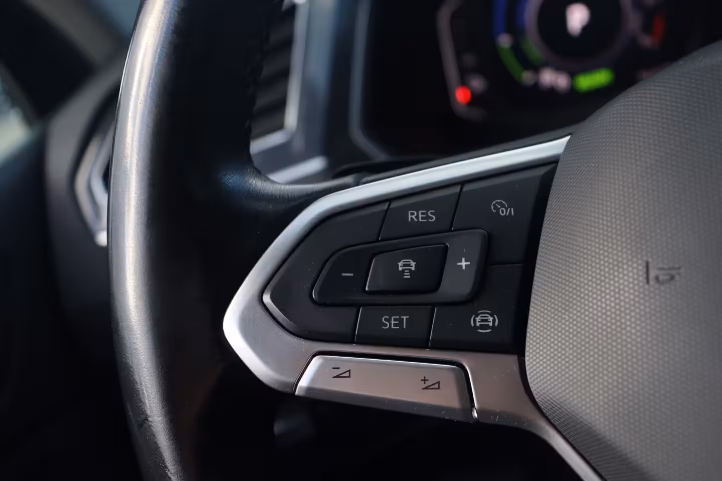 Volkswagen Tiguan 1.4 TSI eHybrid Life | ACC | Virtual Cockpit | LED |