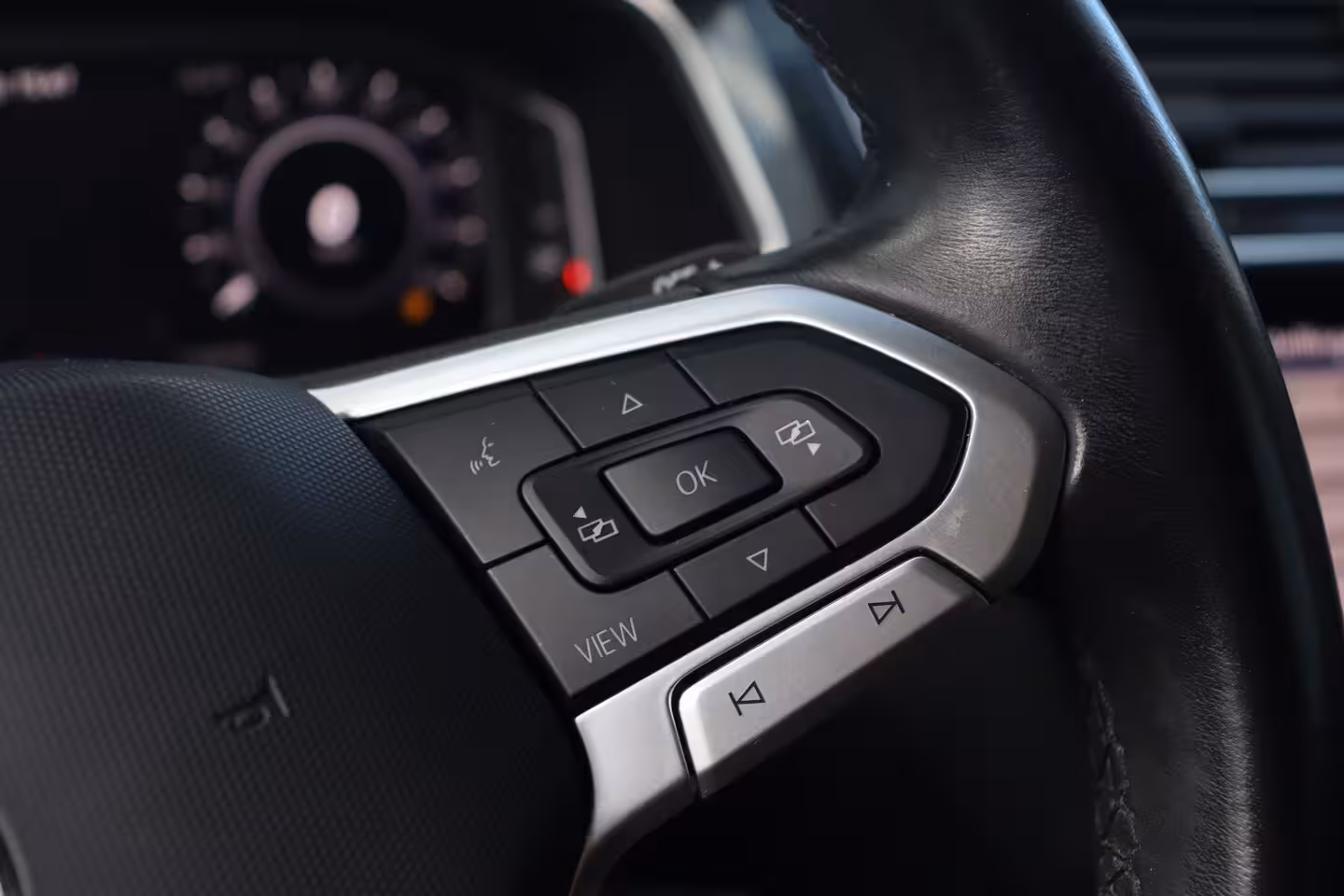 Volkswagen Tiguan 1.4 TSI eHybrid Life | ACC | Virtual Cockpit | LED |