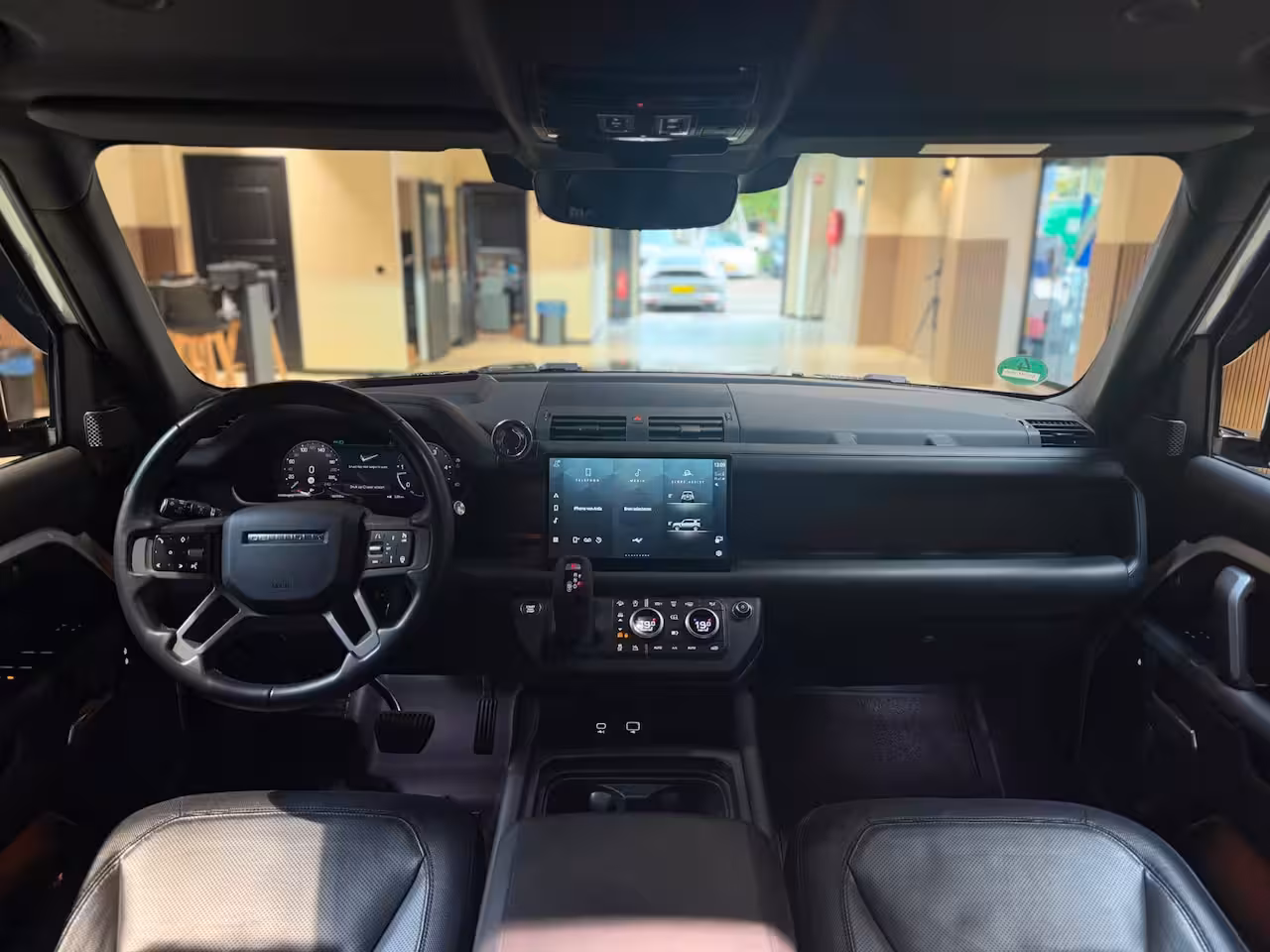 Land Rover Defender Hard Top 3.0 D200 110 MHEV X-Dynamic SE|Urban uitvoering|Pano|HSE|HUD|StandkachelKeyless|Memory|Mer