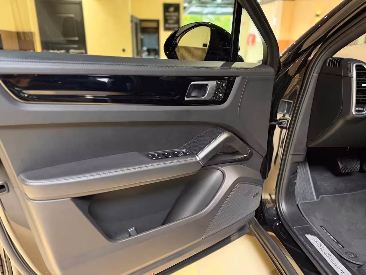 Porsche Cayenne Coupé 3.0 E-Hybrid|Pano|360|HUD|BOSE|Memory|