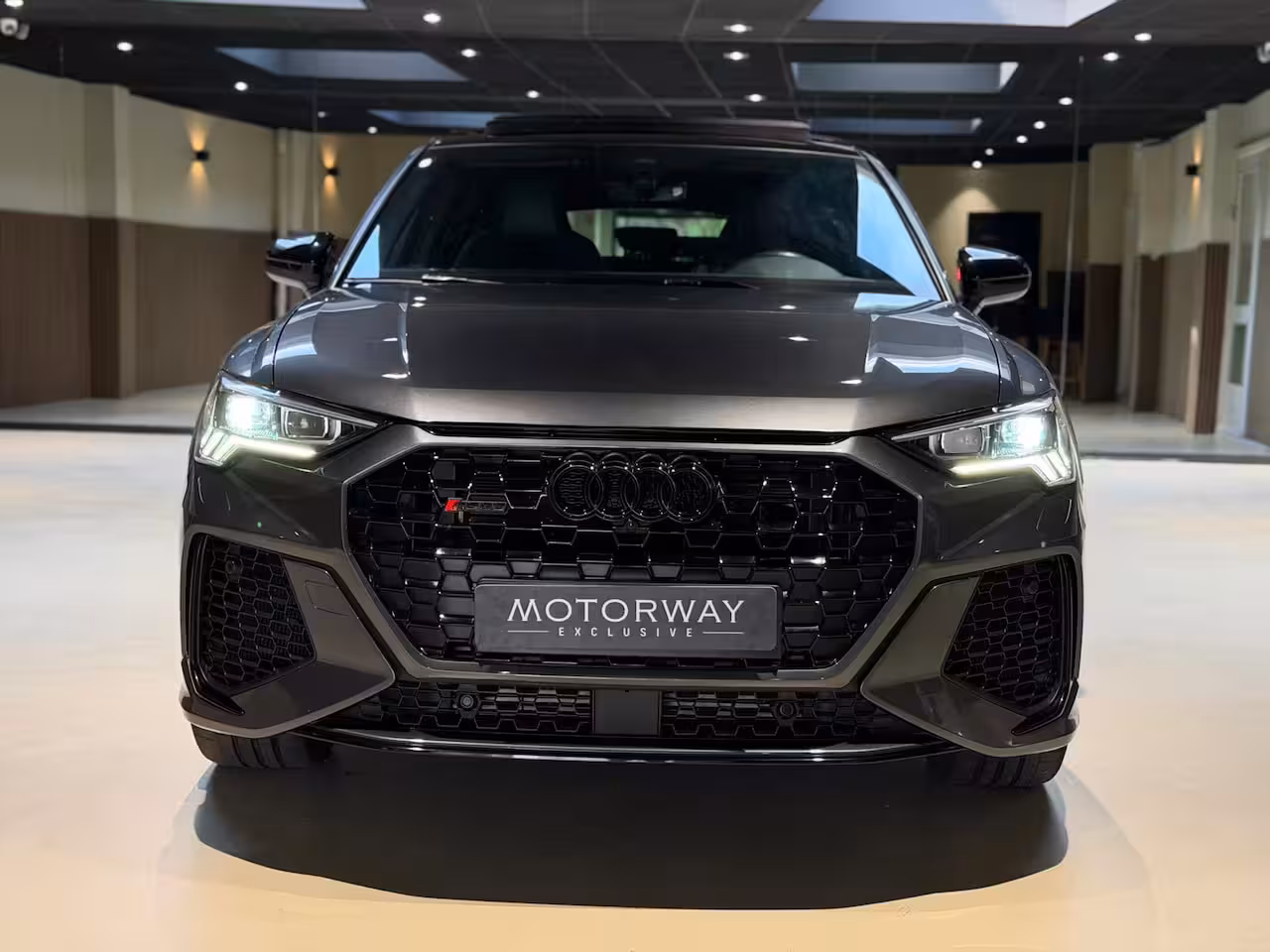Audi RSQ3 Sportback 2.5 TFSI|Pano|RS Seats|Camera|Sonos|Matrix|Trekhaak