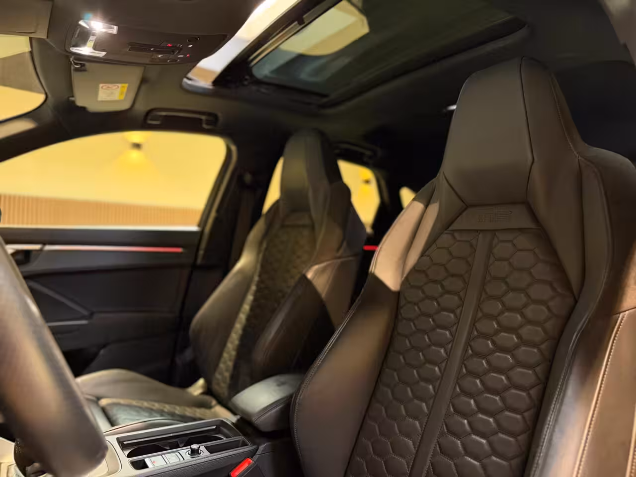 Audi RSQ3 Sportback 2.5 TFSI|Pano|RS Seats|Camera|Sonos|Matrix|Trekhaak