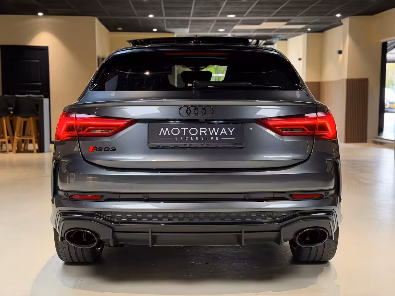 Audi RSQ3 Sportback 2.5 TFSI|Pano|RS Seats|Camera|Sonos|Matrix|Trekhaak