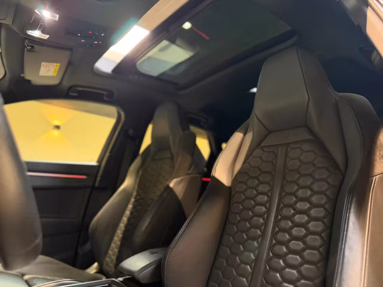 Audi RSQ3 Sportback 2.5 TFSI|Pano|RS Seats|Camera|Sonos|Matrix|Trekhaak