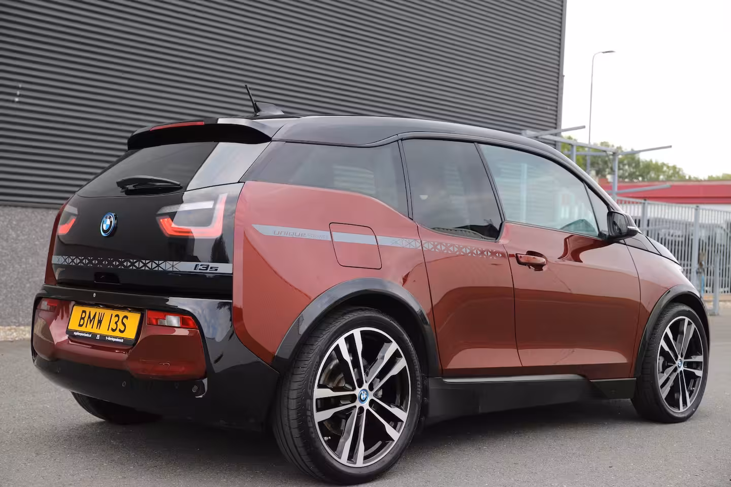 BMW i3 S /184pk*Unique Forever*120Ah 42 kWh/Leder/W-pomp/Carplay/20"/3-fase