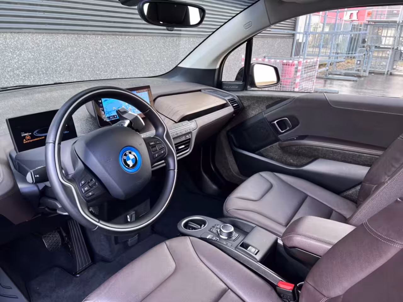 BMW i3 S /184pk*Unique Forever*120Ah 42 kWh/Leder/W-pomp/Carplay/20"/3-fase