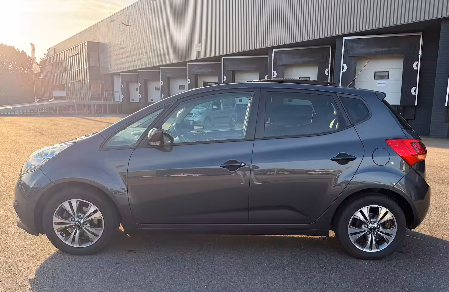 Kia Venga 1.4 CVVT Edition PANORAMADAK/DEALERONDERHOUDEN/CAMERA