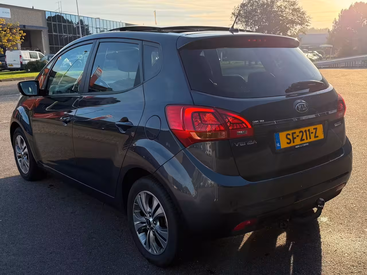 Kia Venga 1.4 CVVT Edition PANORAMADAK/DEALERONDERHOUDEN/CAMERA