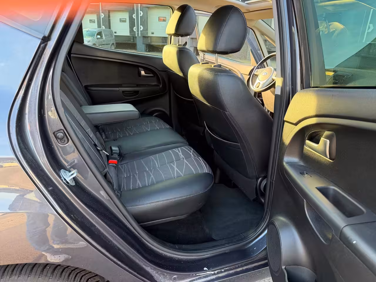 Kia Venga 1.4 CVVT Edition PANORAMADAK/DEALERONDERHOUDEN/CAMERA