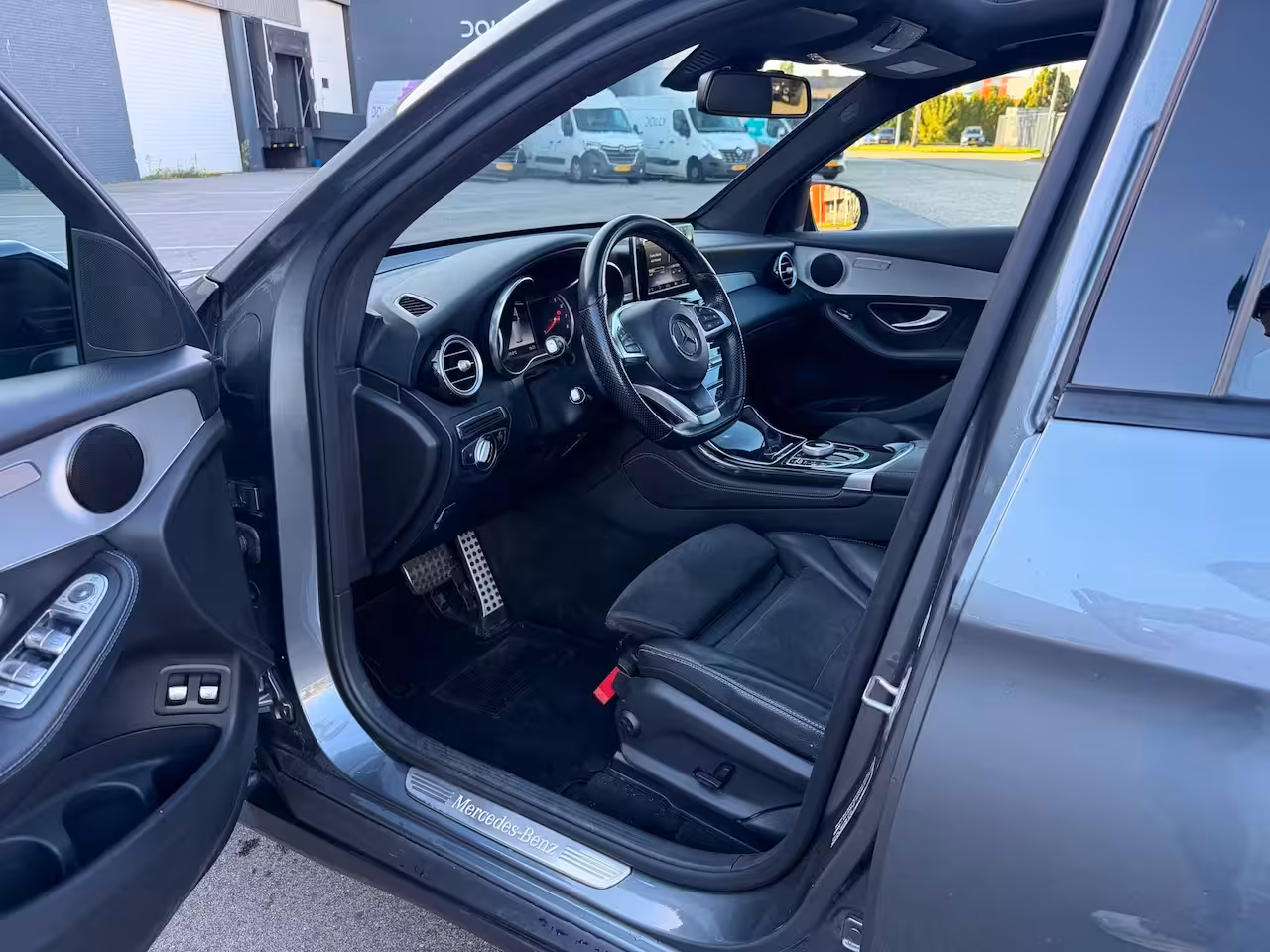 Mercedes-Benz GLC-klasse 350e 4MATIC Prestige PANO/CAMERA/TREKHAAK/CRUISE/STOELVERWARMING