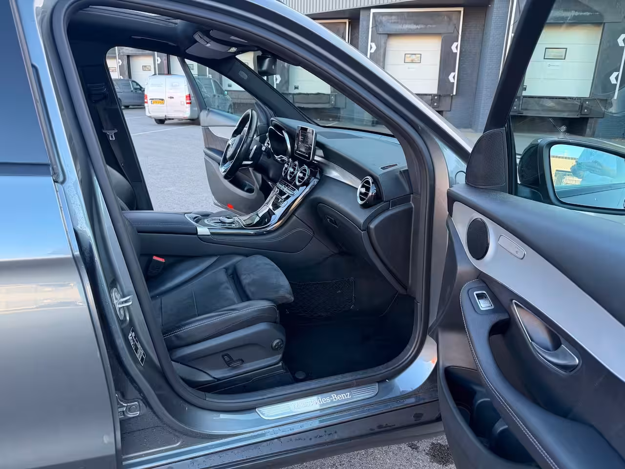 Mercedes-Benz GLC-klasse 350e 4MATIC Prestige PANO/CAMERA/TREKHAAK/CRUISE/STOELVERWARMING