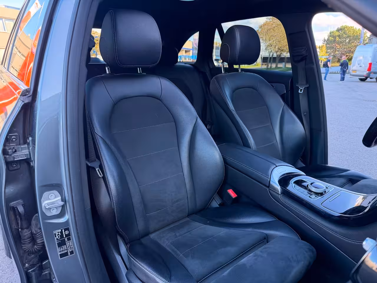 Mercedes-Benz GLC-klasse 350e 4MATIC Prestige PANO/CAMERA/TREKHAAK/CRUISE/STOELVERWARMING