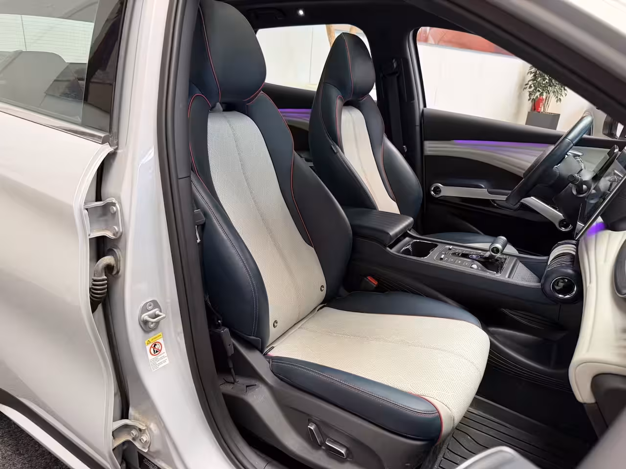 BYD Atto 3 (SOH 95%) DESIGN 60 kWh WLTP 420 KM * 45 STUKS OP VOORRAAD* APPLE CARPLAY/ ANDROID AUTO EL