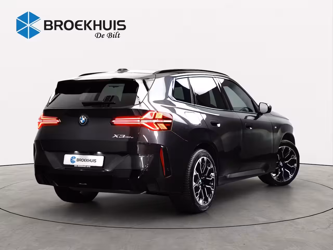 BMW X3 30e xDrive | M-SPORT | 360° CAMERA | PANODAK | ADAPTIVE CRUISE | ELEKTR. STOEL INCL MEMORY