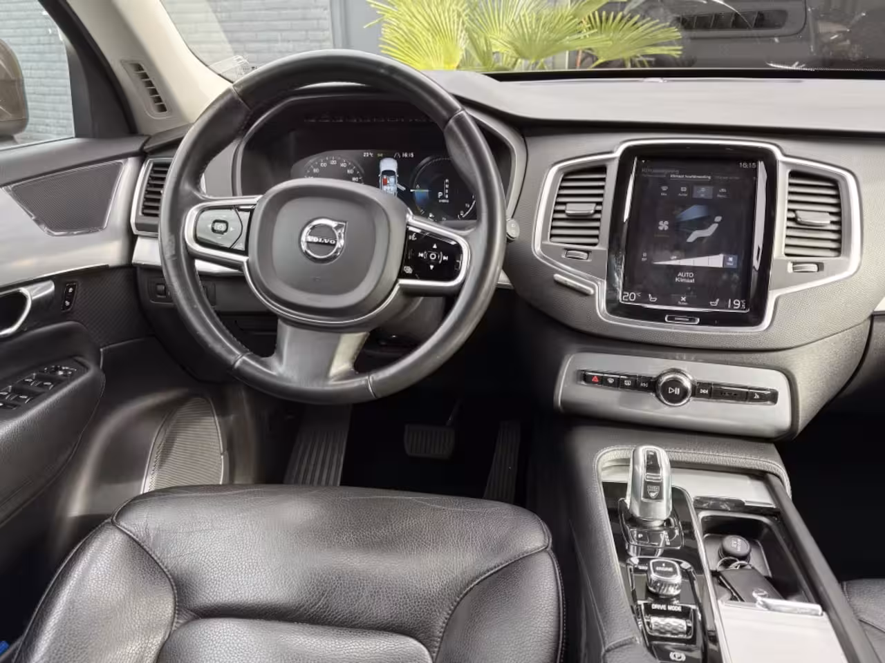 Volvo XC90 2.0 T8 TE AWD Momentum Pano Diamond 7persoons