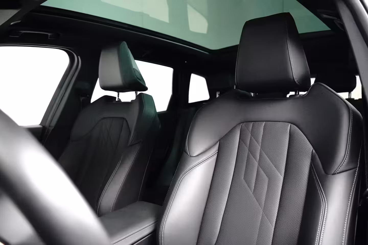 BMW X3 30e xDrive | M-SPORT | 360° CAMERA | PANODAK | ADAPTIVE CRUISE | ELEKTR. STOEL INCL MEMORY