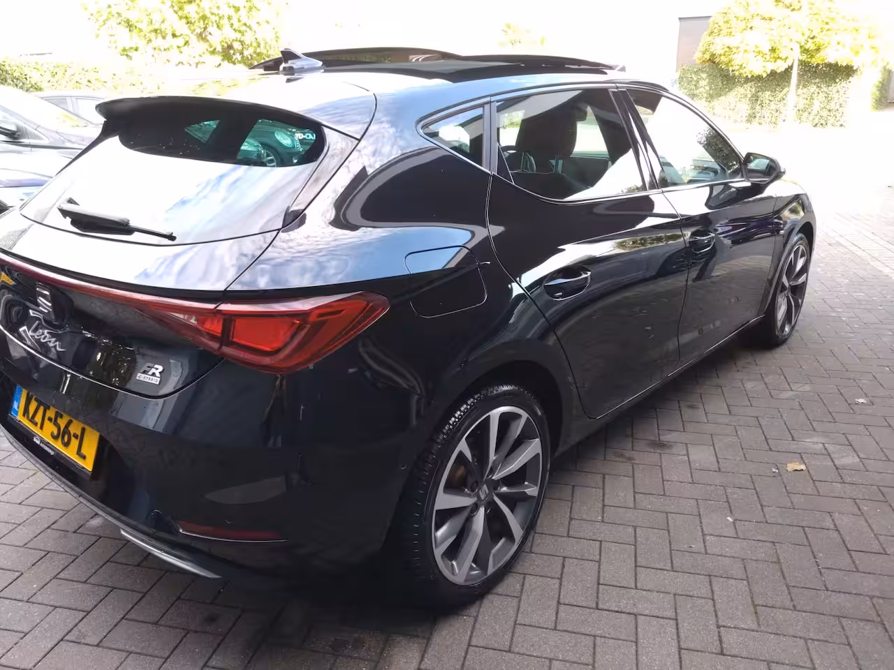 Seat Leon 1.4 TSI eHybrid PHEV FR Business Intense 1e eigenaar! *Panorama dak * Allseason banden *