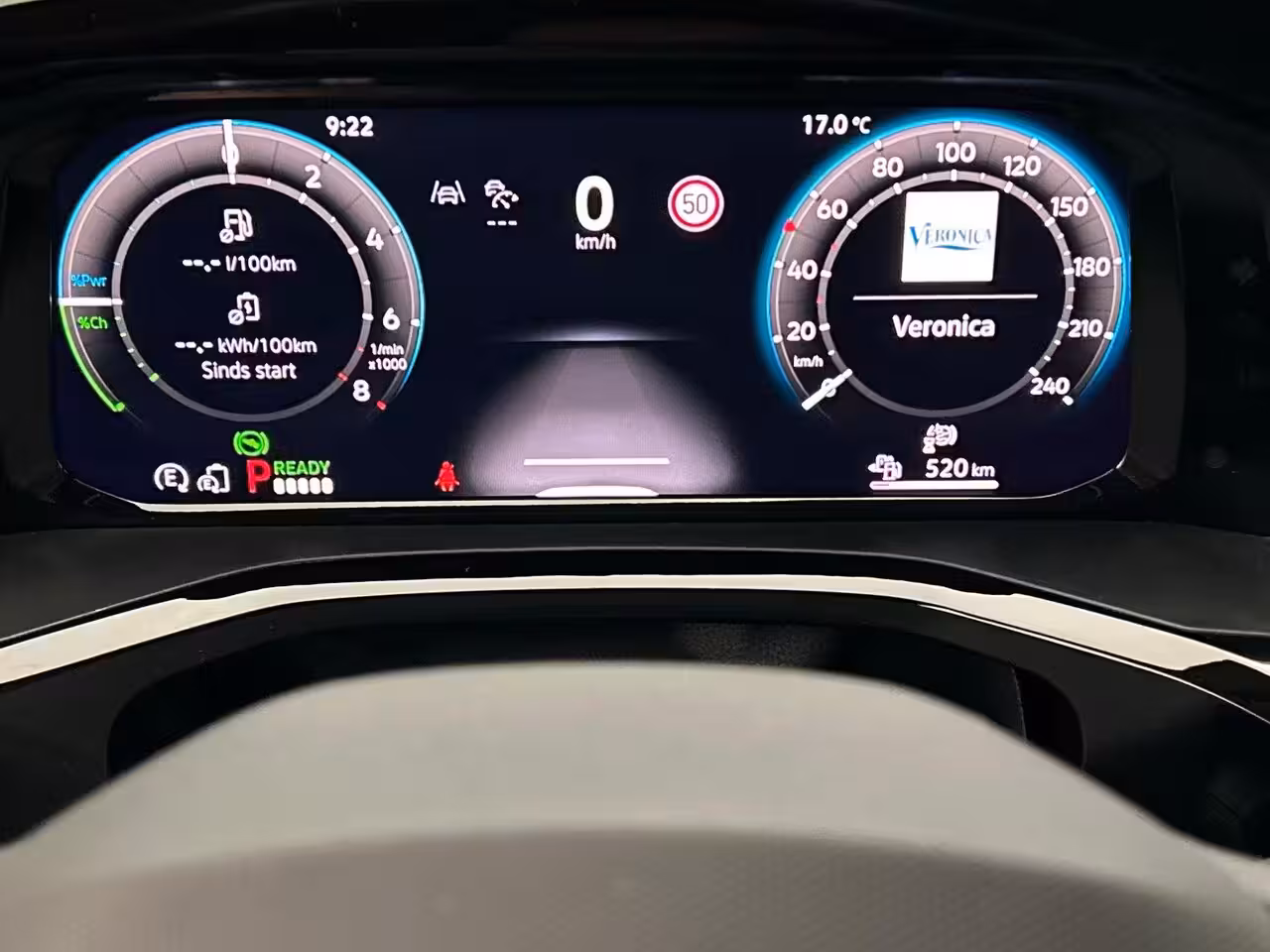 Volkswagen Multivan 1.5 TSI 245pk DSG eHybrid L2 4Motion | Incl. BTW/BPM | 7 persoons vis-a-vis | Adaptive-cru