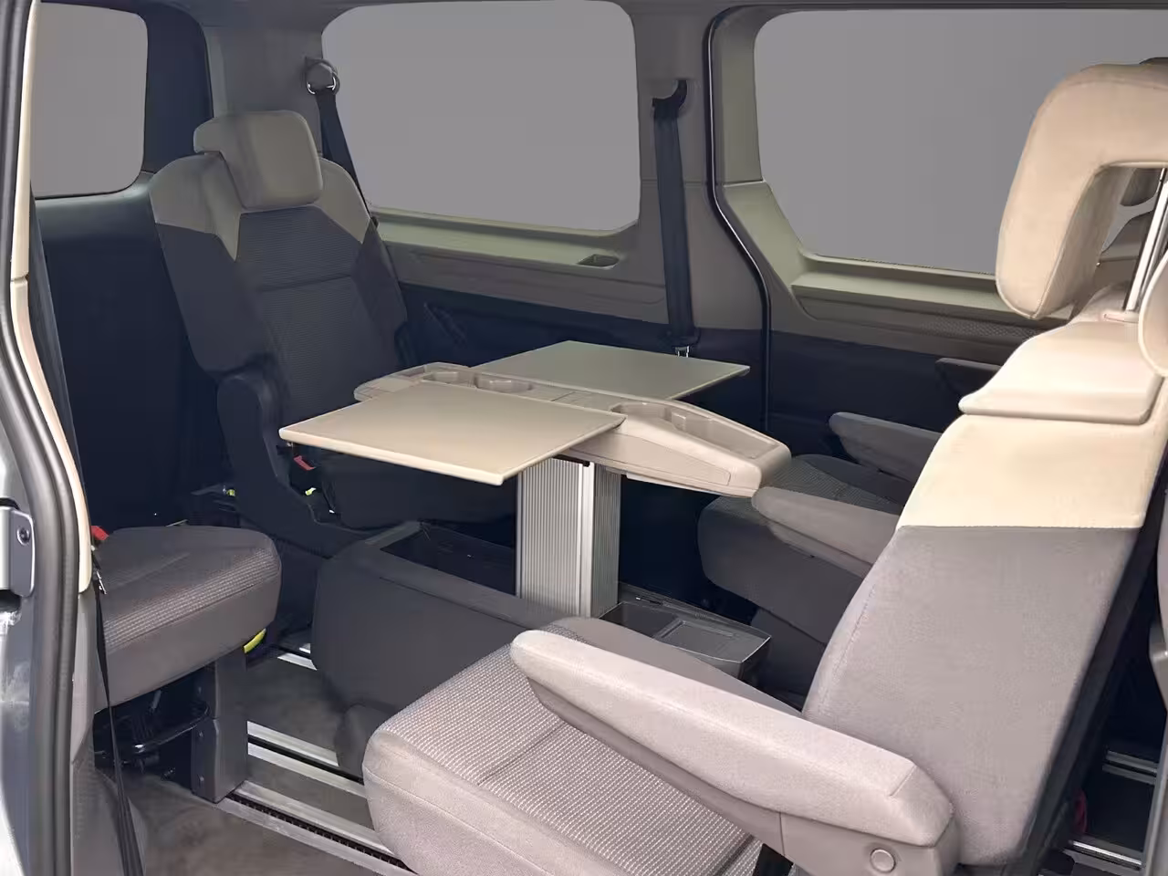 Volkswagen Multivan 1.5 TSI 245pk DSG eHybrid L2 4Motion | Incl. BTW/BPM | 7 persoons vis-a-vis | Adaptive-cru