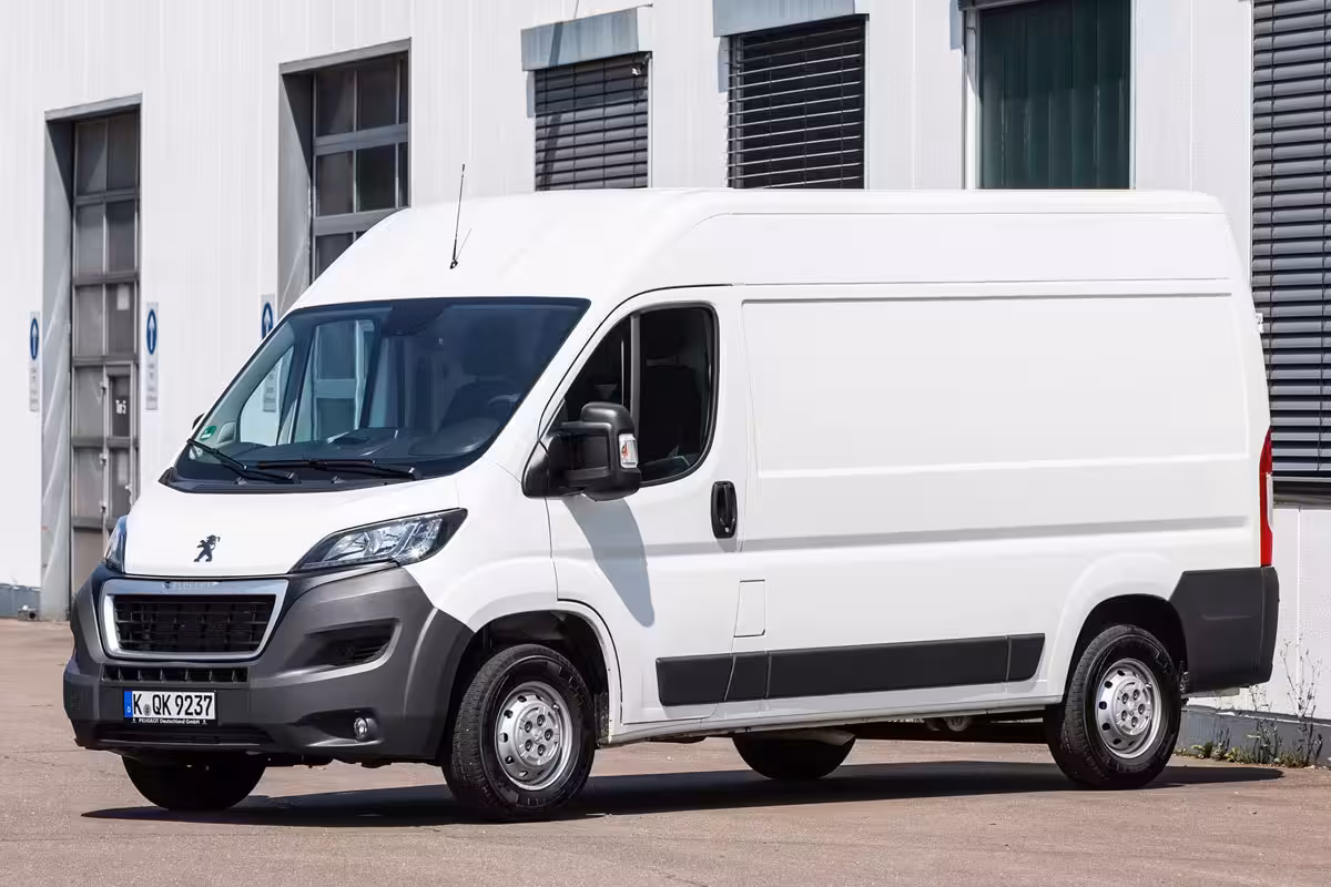 Peugeot e-Boxer