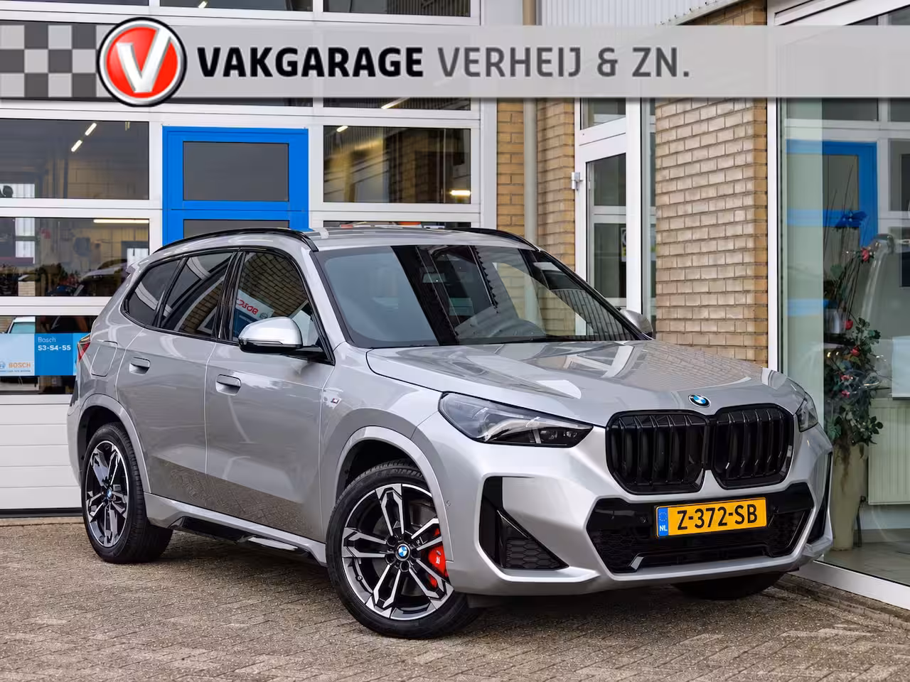 BMW X1 SDrive18i M-Sport PRO Massage Stoel|Camera|CarPlay|Navi|Live Cockpit Pro|Cruise|Clima|Shad