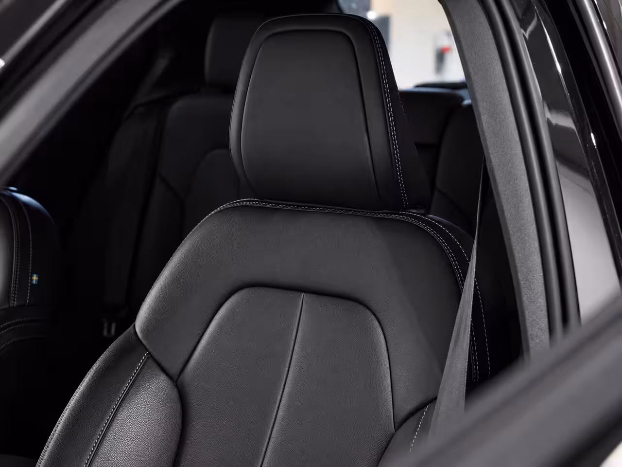 Volvo XC40 1.5 T5 Recharge | R Design | H/K | PANO | 360CAM