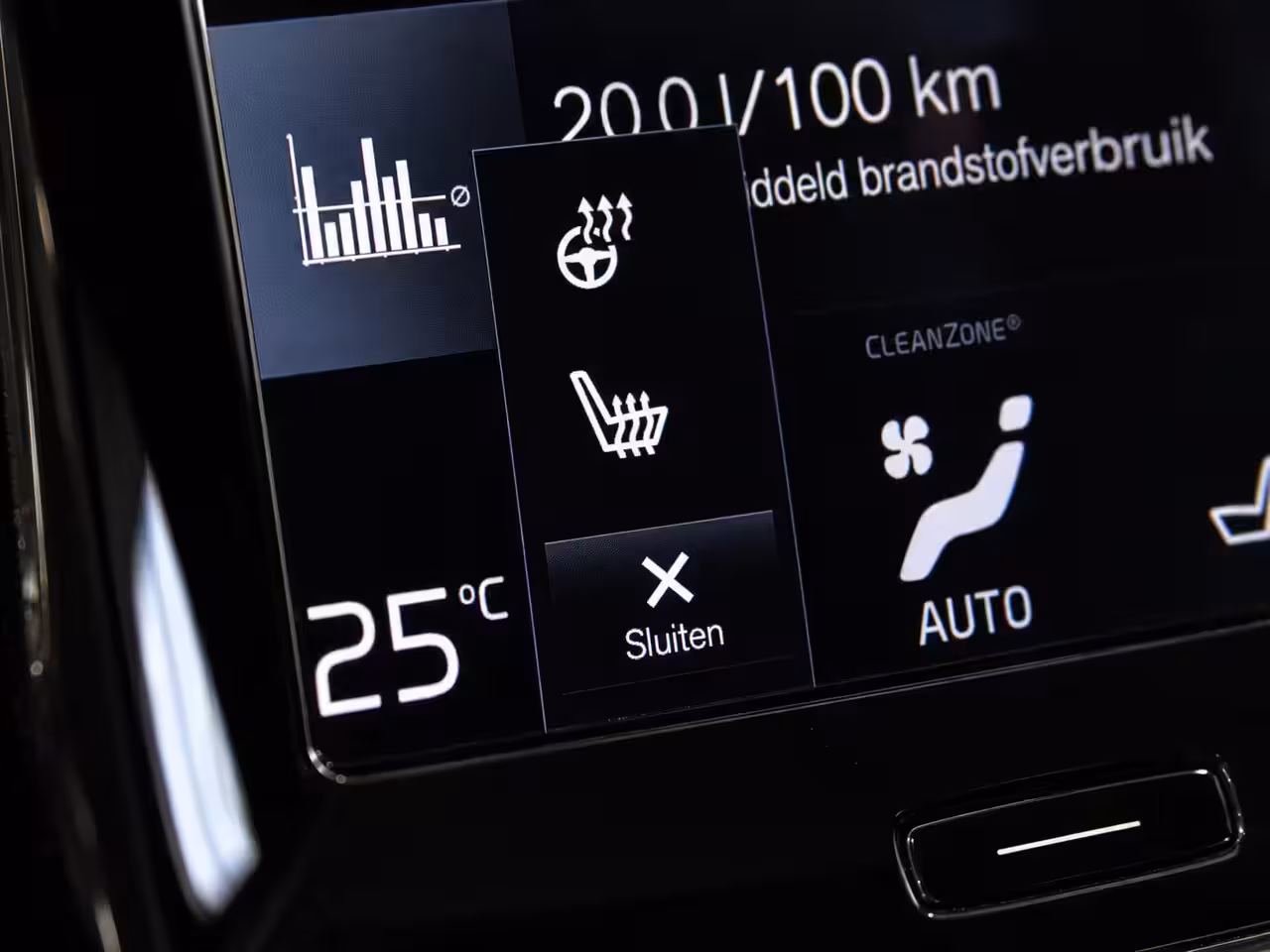 Volvo XC40 1.5 T5 Recharge | R Design | H/K | PANO | 360CAM
