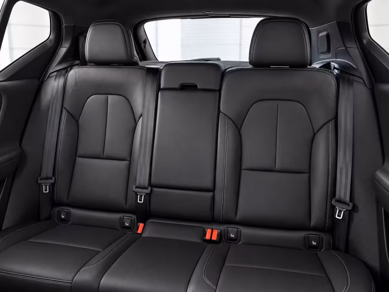 Volvo XC40 1.5 T5 Recharge | R Design | H/K | PANO | 360CAM