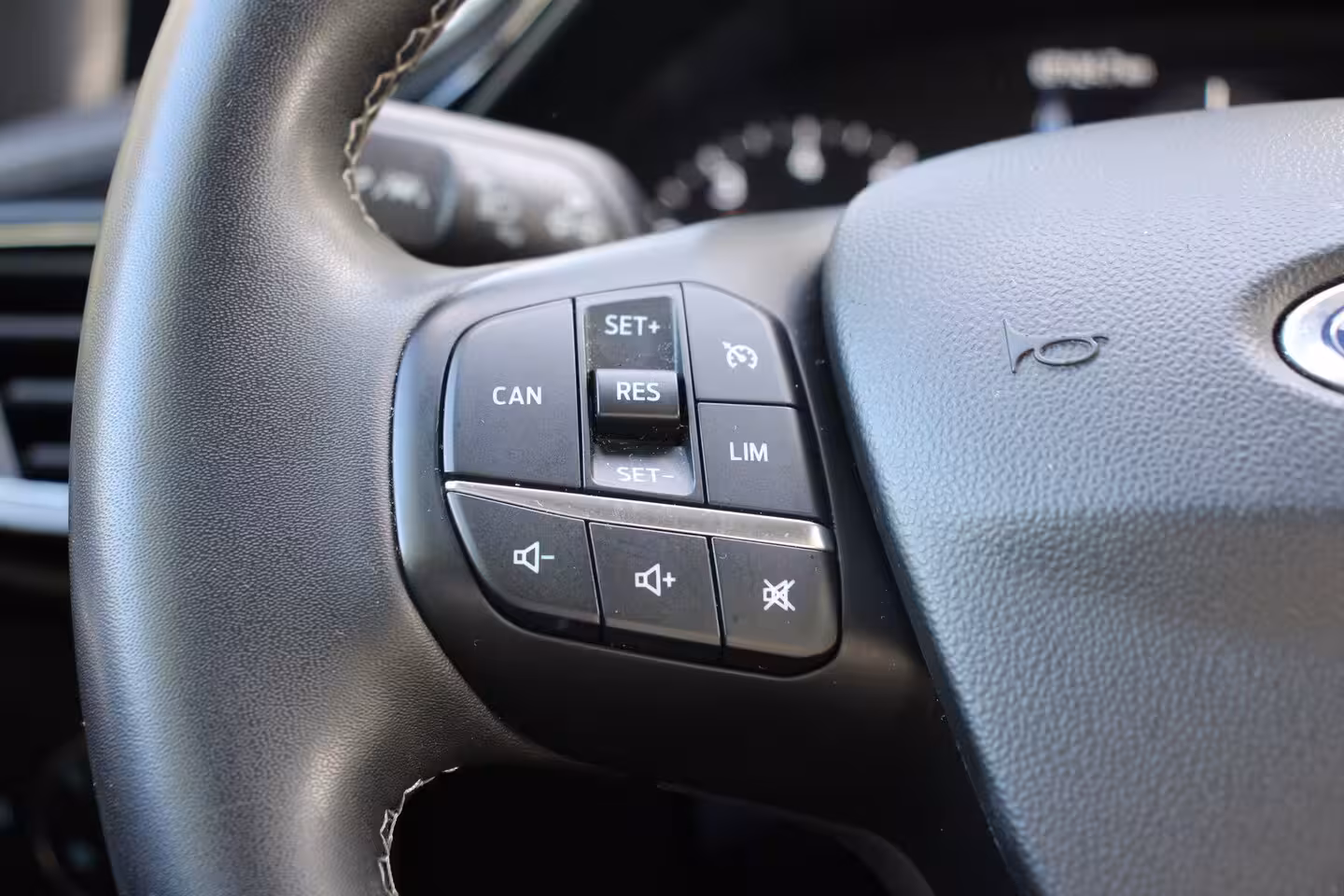 Ford Fiesta 1.0 EcoBoost Hybrid Titanium 125PK | ORIGINEEL NL | 1E EIGENAAR | DEALER OH | CRUISE | PAR