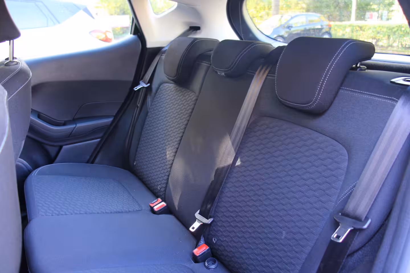 Ford Fiesta 1.0 EcoBoost Hybrid Titanium 125PK | ORIGINEEL NL | 1E EIGENAAR | DEALER OH | CRUISE | PAR