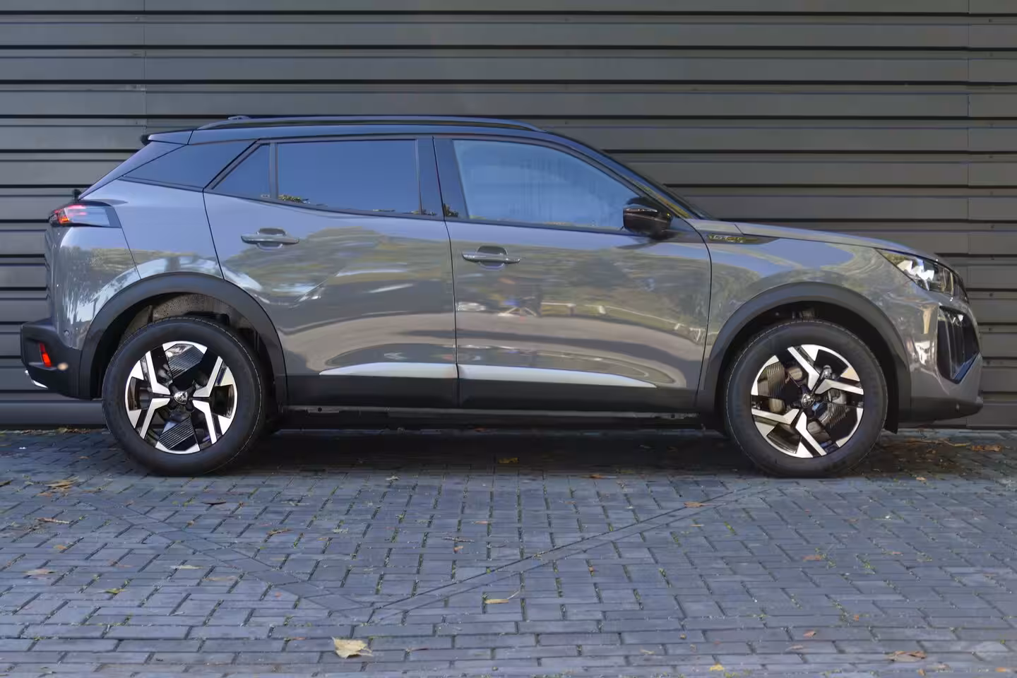 Peugeot 2008 GT | Active Safety Brake met camera en radar (automatisch noodremsysteem) met Distance Ale