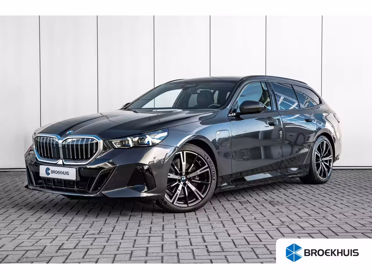 BMW 5-serie Touring 530e M Sport Edition l Harman Kardon l Adaptive LED l Stoelverkoeling l Elektr. Incl Memor