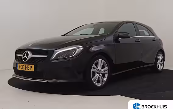Mercedes-Benz A-klasse 180 Business Solution AMG | Cruise control | Climate control | Sport stoelen | Apple carpl