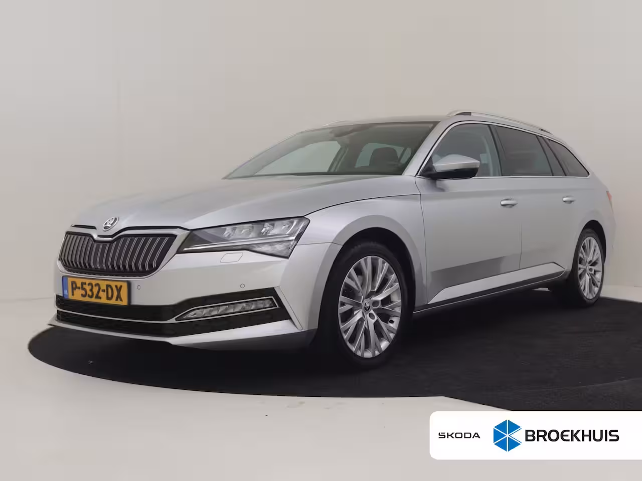 Skoda Superb Combi 1.4 TSI iV Sportline Business 218PK DSG/AUTO l Elektr. Klep l Achteruitrijcamera | App Con