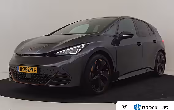 Cupra Born Adrenaline One 62 kWh l Achteruitrijcamera | App connect | Stoel en Stuurverwarming l Navi