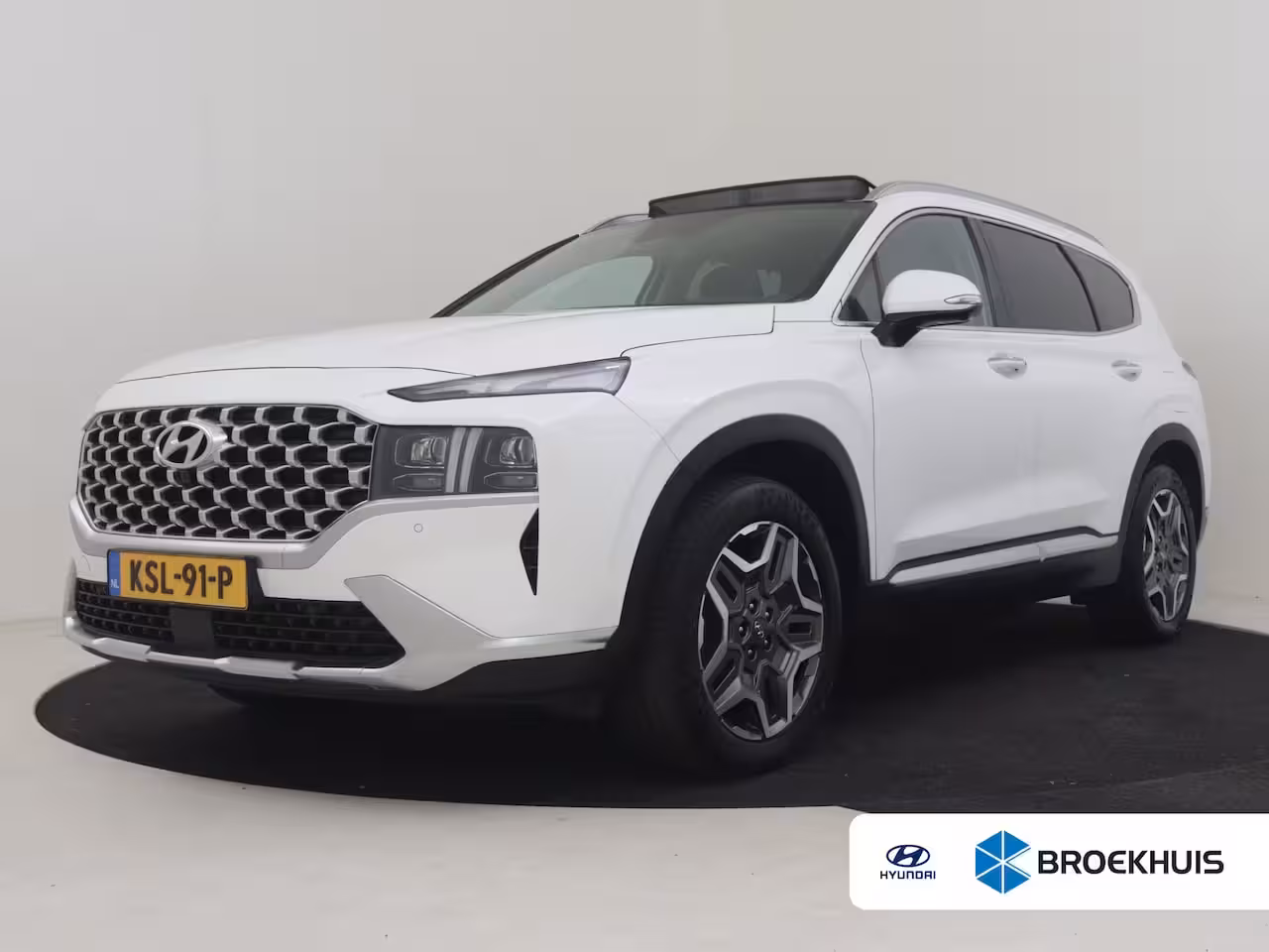 Hyundai Santa Fe 1.6 T-GDI PHEV Premium 265 PK AUTO | Head-up display | Elekt glazen pano-dak | 360 gr Came