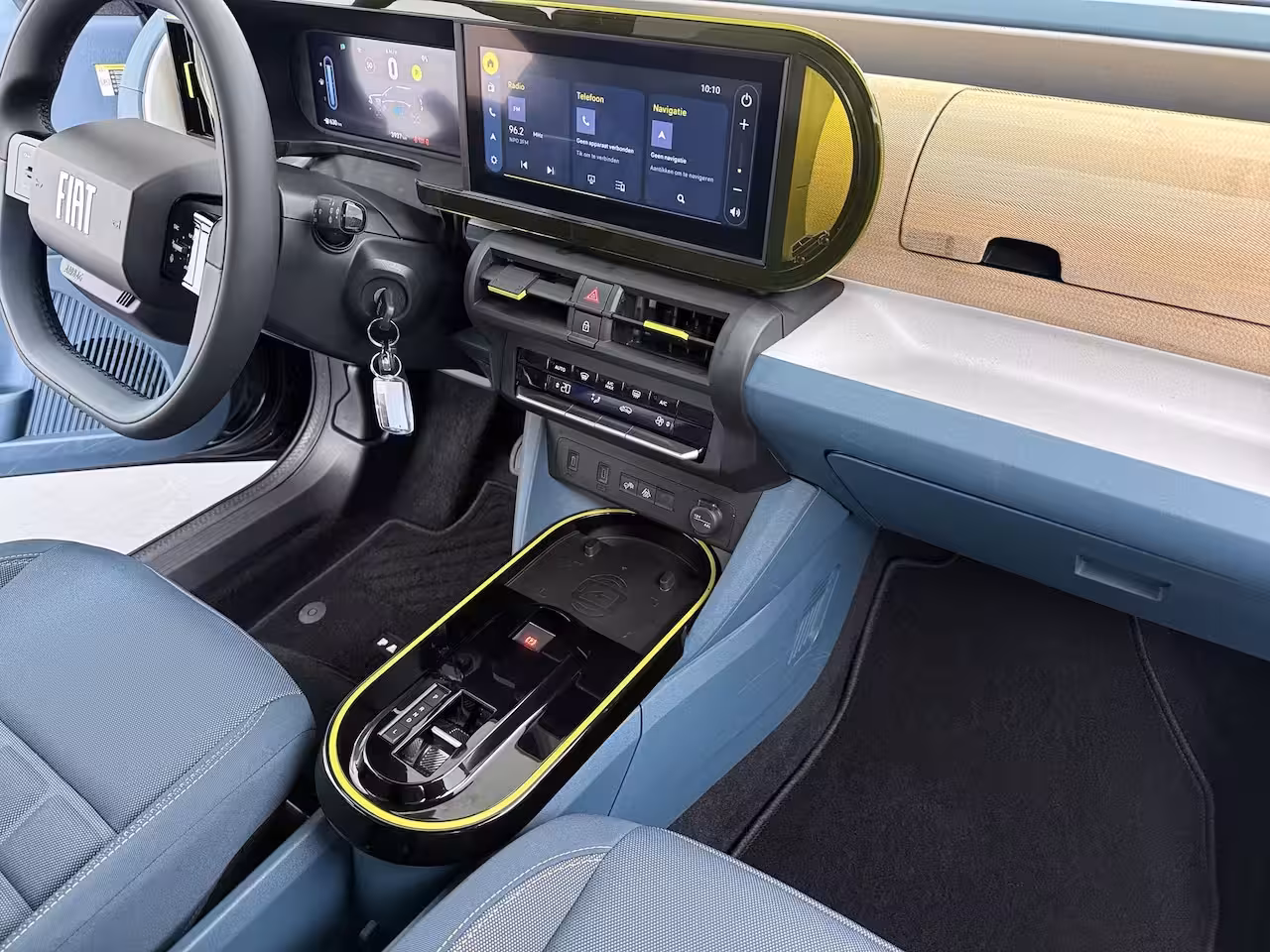 Fiat Grande Panda La Prima | 10, 25" touchscreen radio met Bluetooth, DAB & USB én Navigatie | Automatische