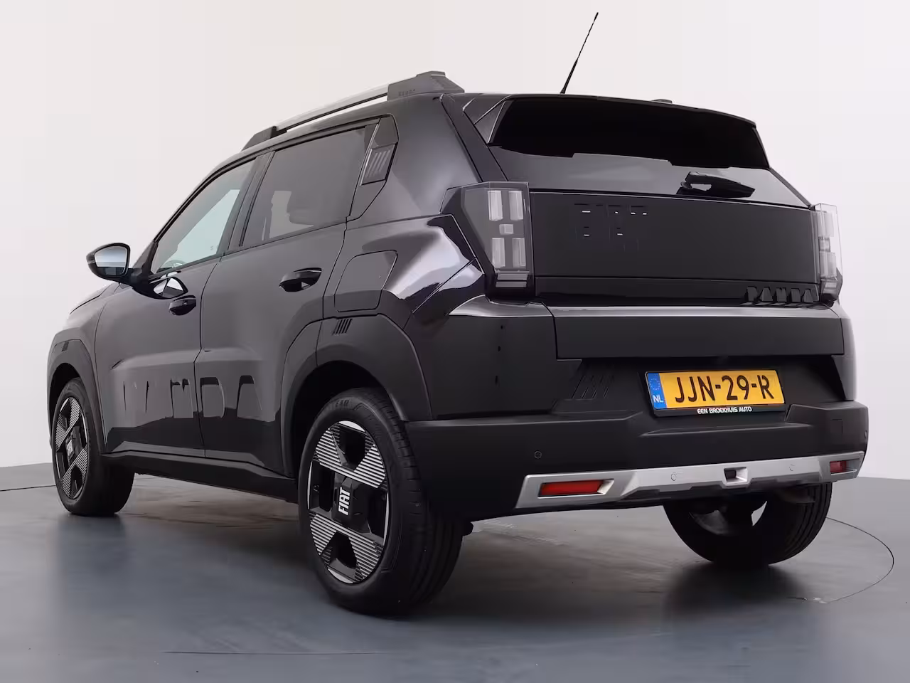 Fiat Grande Panda La Prima | 10, 25" touchscreen radio met Bluetooth, DAB & USB én Navigatie | Automatische