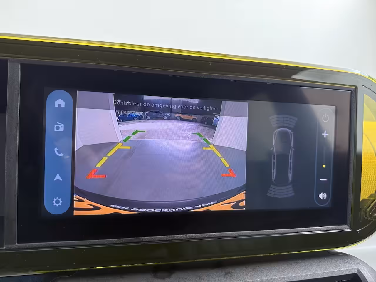 Fiat Grande Panda La Prima | 10, 25" touchscreen radio met Bluetooth, DAB & USB én Navigatie | Automatische