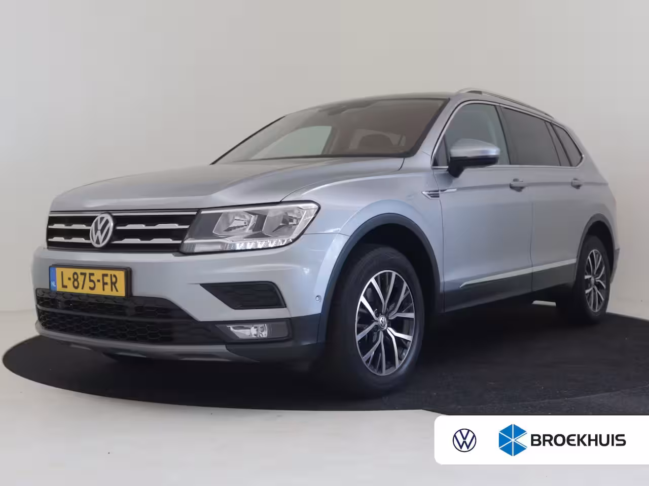 Volkswagen Tiguan Allspace 1.5 TSI Comfortline Business 150PK DSG/AUTO | Trekhaak uitklapbaar | Achteruitrijcamera |