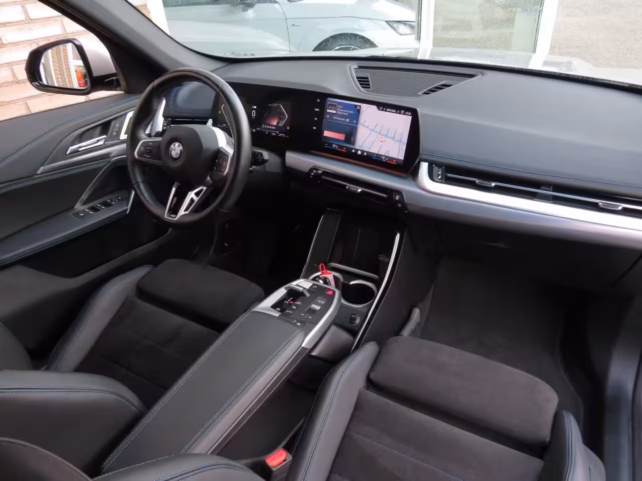 BMW X1 SDrive18i M-Sport PRO Massage Stoel|Camera|CarPlay|Navi|Live Cockpit Pro|Cruise|Clima|Shad