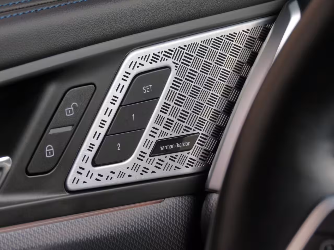 BMW X1 SDrive18i M-Sport PRO Massage Stoel|Camera|CarPlay|Navi|Live Cockpit Pro|Cruise|Clima|Shad