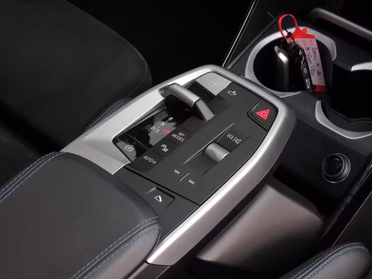 BMW X1 SDrive18i M-Sport PRO Massage Stoel|Camera|CarPlay|Navi|Live Cockpit Pro|Cruise|Clima|Shad