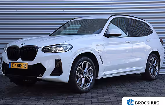 BMW X3 XDRIVE30e 292PK HIGH EXECUTIVE M-SPORT AUTOMAAT SOH 97% / NAVI / LEDER / FULL-LED / CLIMA