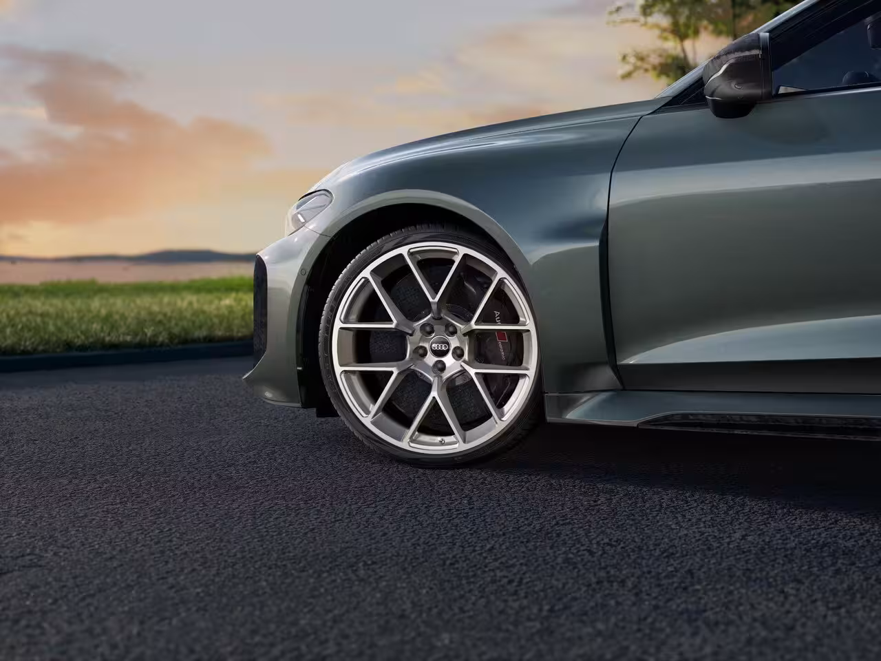 Audi RS5 Avant e-hybrid 640pk quattro | Sportpakket | Keramische Remmen - Bronskleurige Remzadels