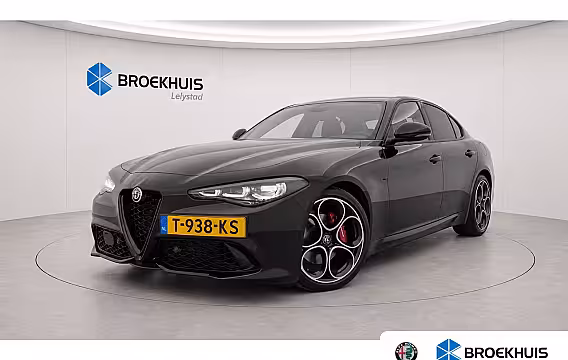 Alfa Romeo Giulia 2.0 TURBO 280PK AWD SPRINT NAVI / LEDER / FULL-LED / KEYLESS / 19" LMV / CAMERA / ADAPT. C