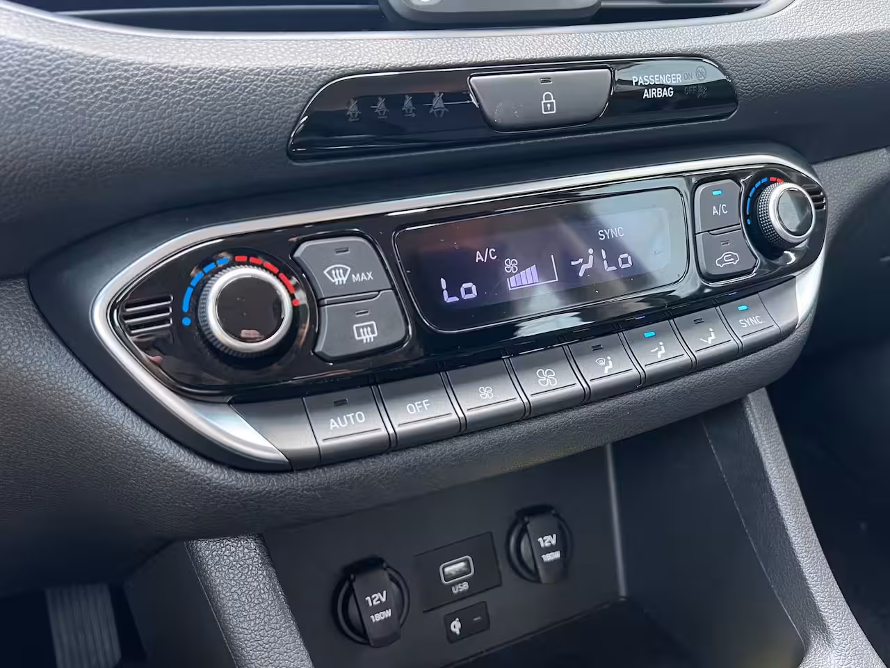 Hyundai i30 Wagon 1.0 T-GDi 120pk MHEV Comfort Smart | Camera | Climate controle | Carplay | Cruise controle